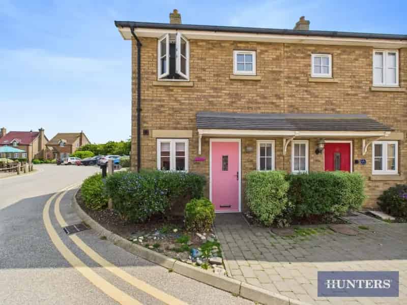 2 Bedroom House For Sale in Yorkshire Coast Holiday Resort