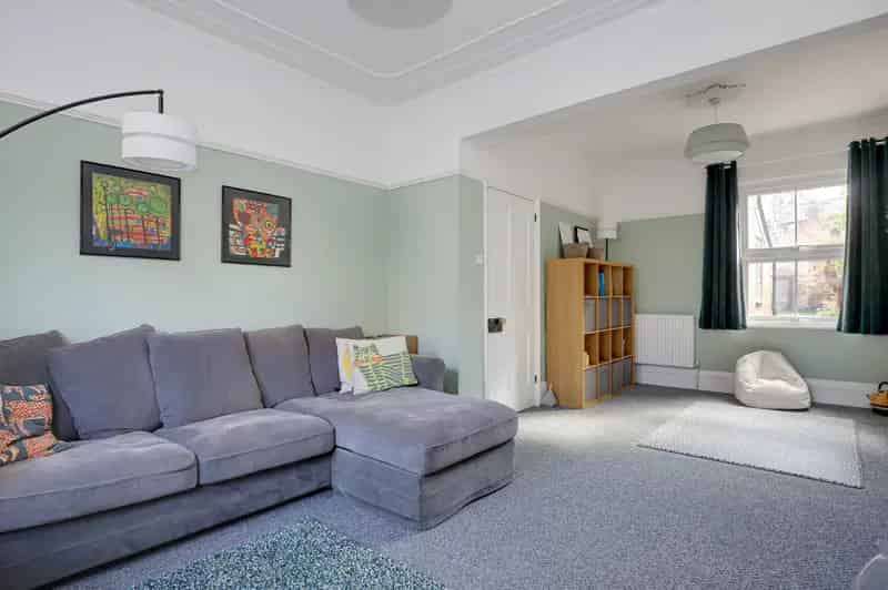 3 Bedroom Victorian Terrace House to Rent Caversham