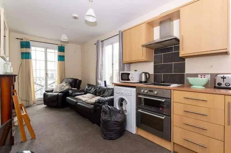 2 Bed Flat for Sale in Caernarfon - Grade II Listed