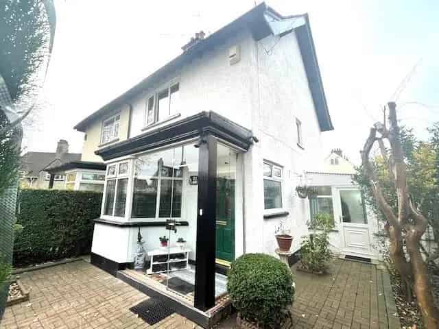2 Bedroom Semi-Detached House to Rent