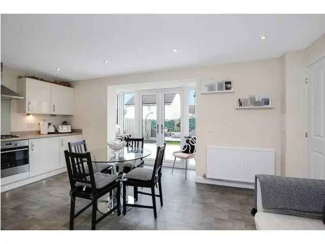 4 Bedroom Detached House for Sale in Hamilton