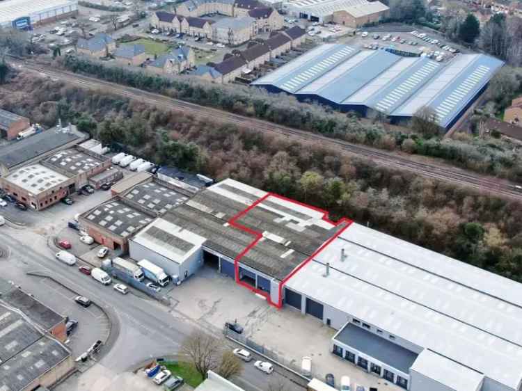 Refurbished Industrial Unit with Yard Bicester