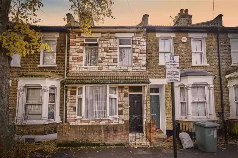 Two Bedroom Victorian Terrace House Stratford Village