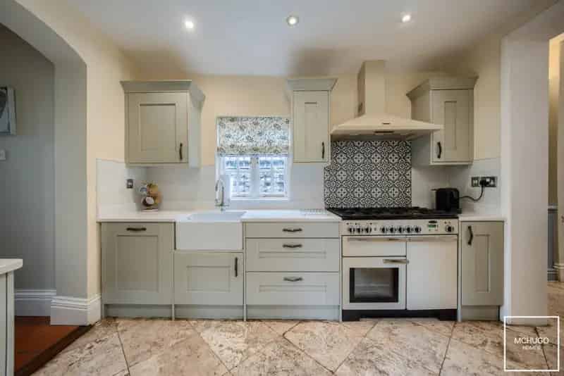 5 Bedroom Semi Detached House For Sale