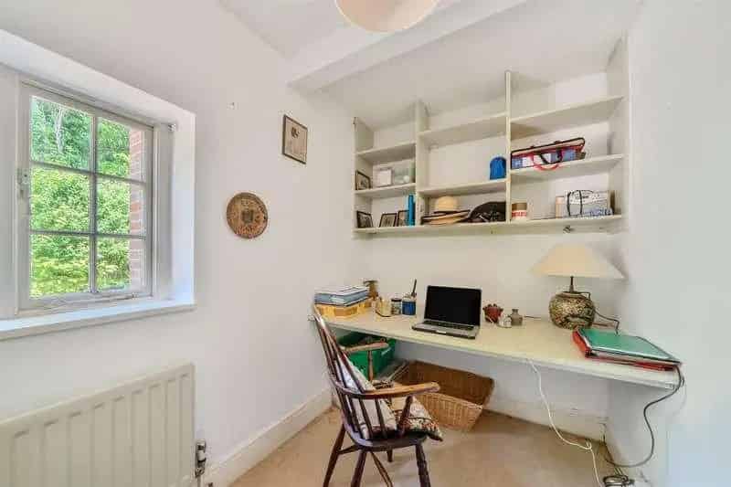 3 Bed Cottage for Sale in Bury