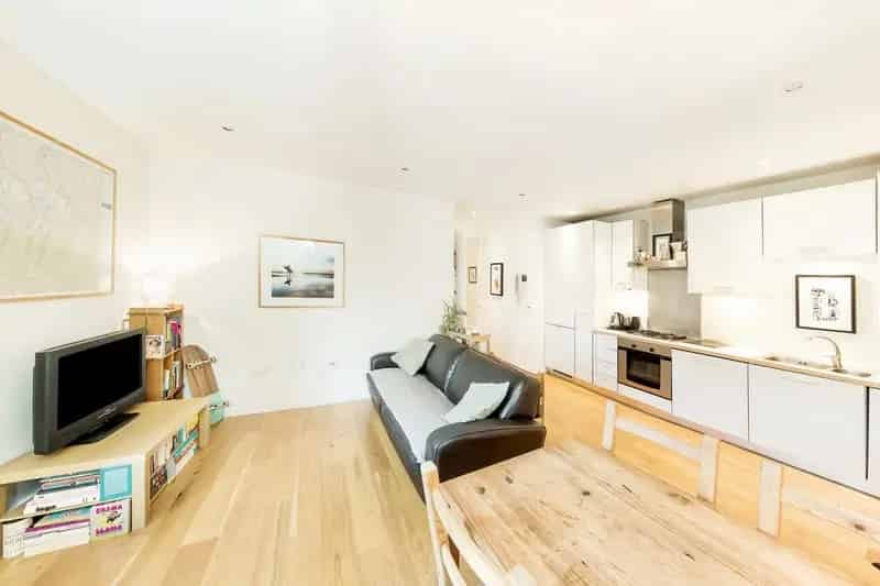 2 Bedroom Flat to Rent near Brockwell Park