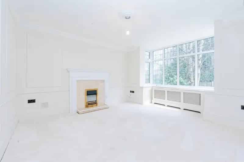 Character Home  Family Home Detached House Refurbished Garage Parking Garden