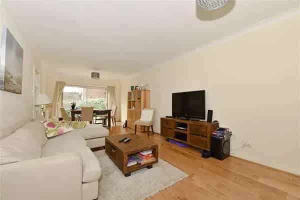 Four Bedroom Detached House Northwood Middlesex