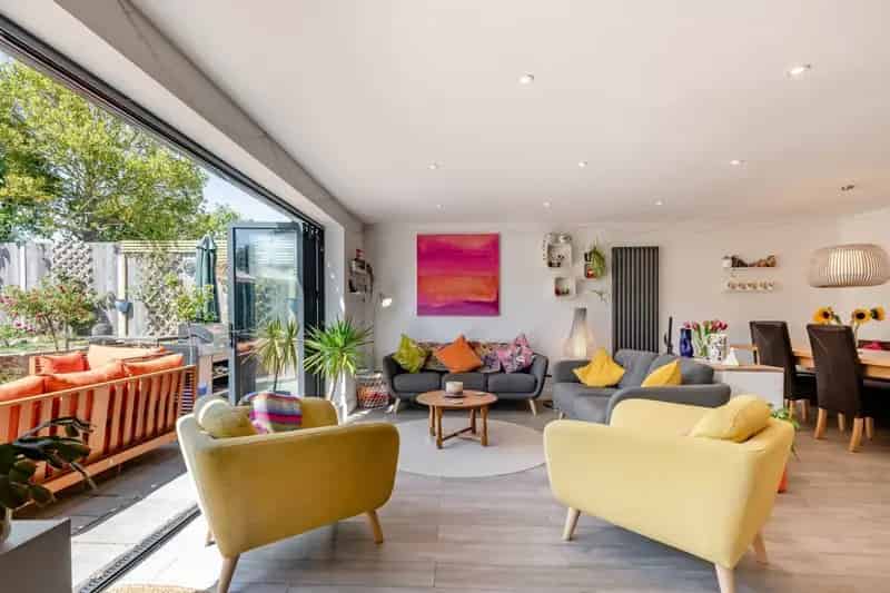 Four Bedroom Home Overstrand South Facing Garden Sea Views