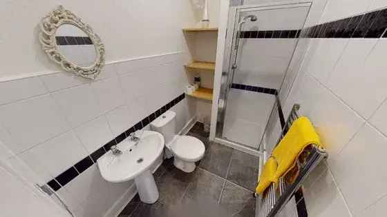 1 Bedroom Flat 59m² Aberdeen City Centre Furnished