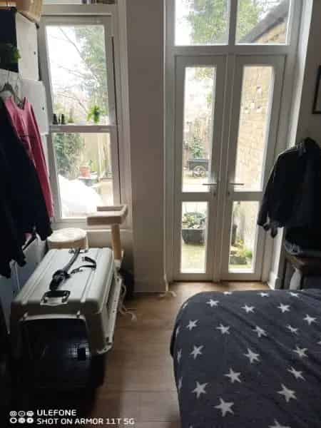 1 Bedroom House with Private Garden
