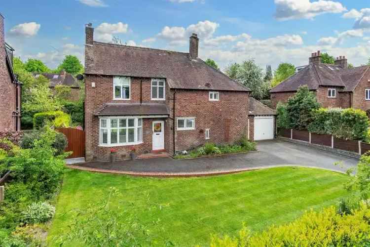 4 Bedroom Detached House for Sale - Updated Family Home