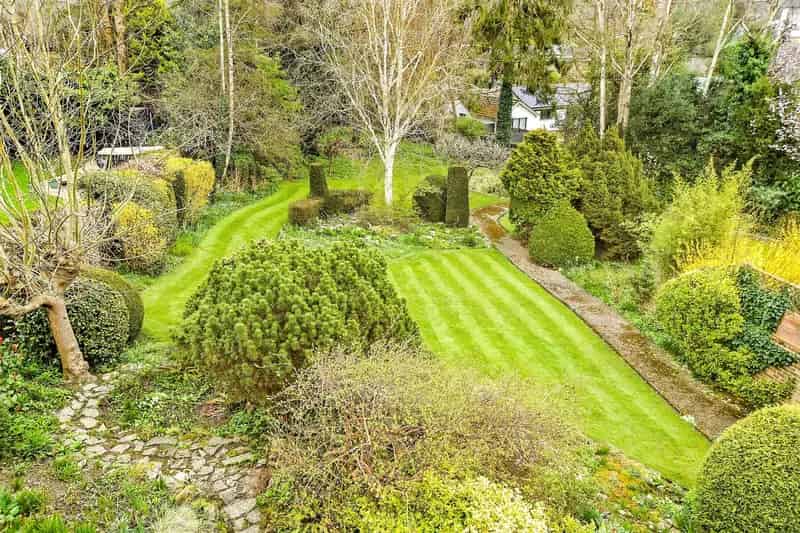 4 Bedroom Link Detached House for Sale