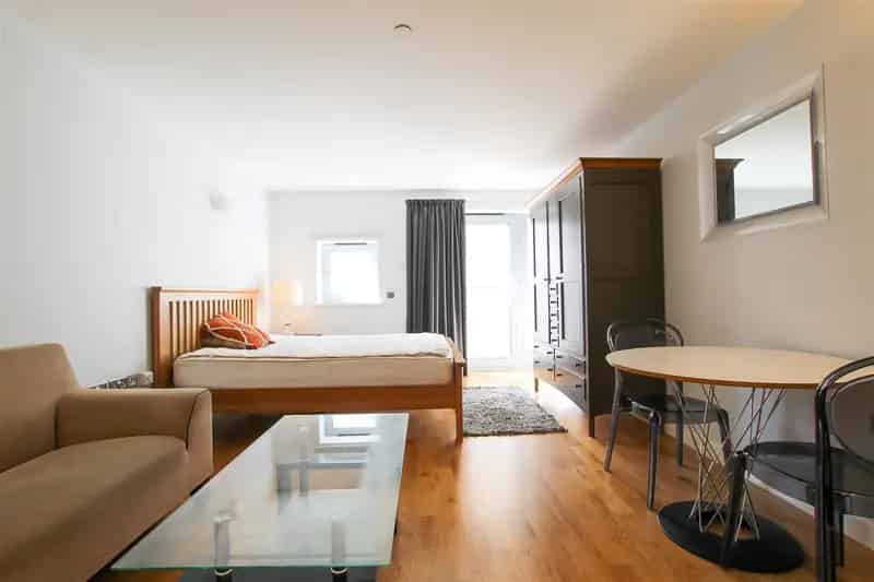 0 Bedroom Studio Apartment to Rent Central City Location