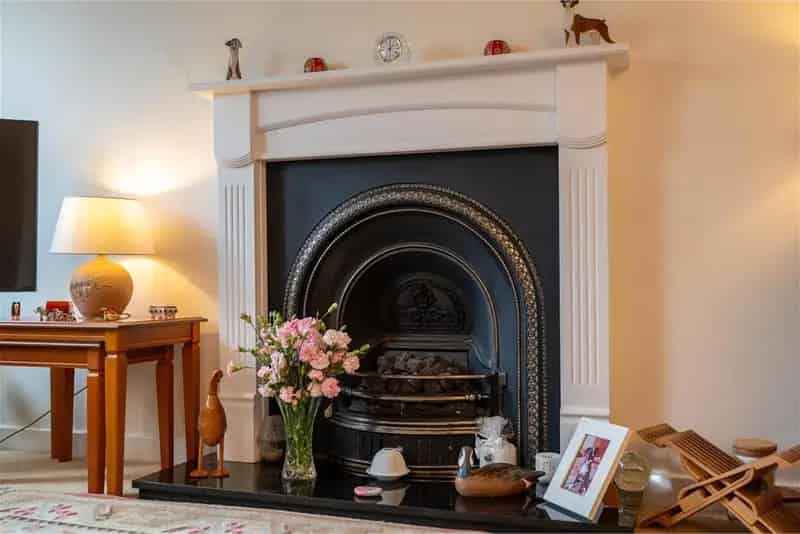 3 Bed House - Others with 1 Reception Room