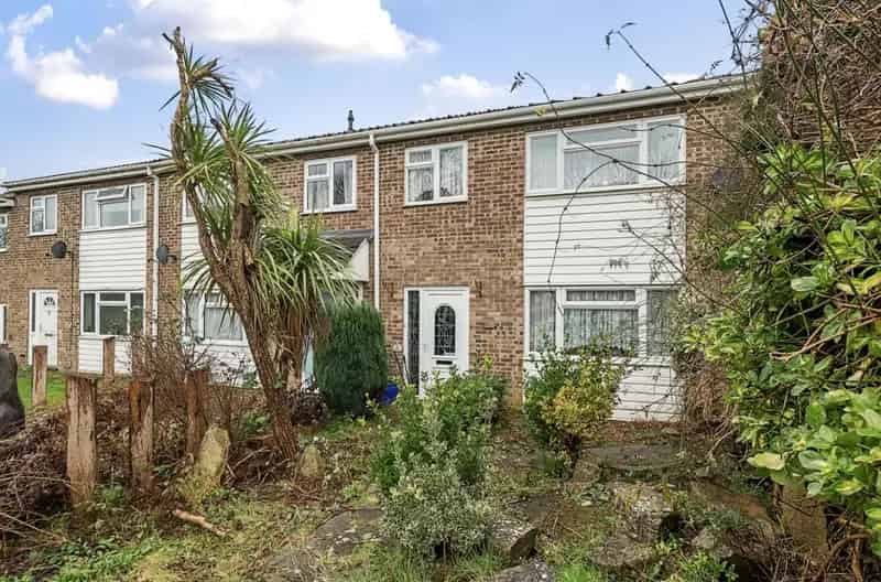 4 Bed House for Sale in Andover