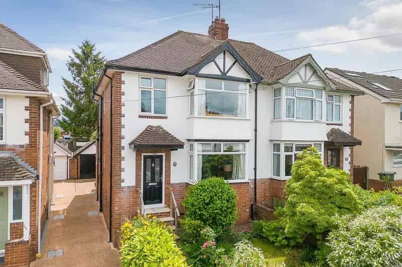 3 Bedroom Semi-Detached House for Sale in Exeter