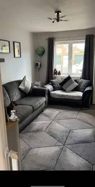 2 Bedroom House for Sale Near Schools and Shops