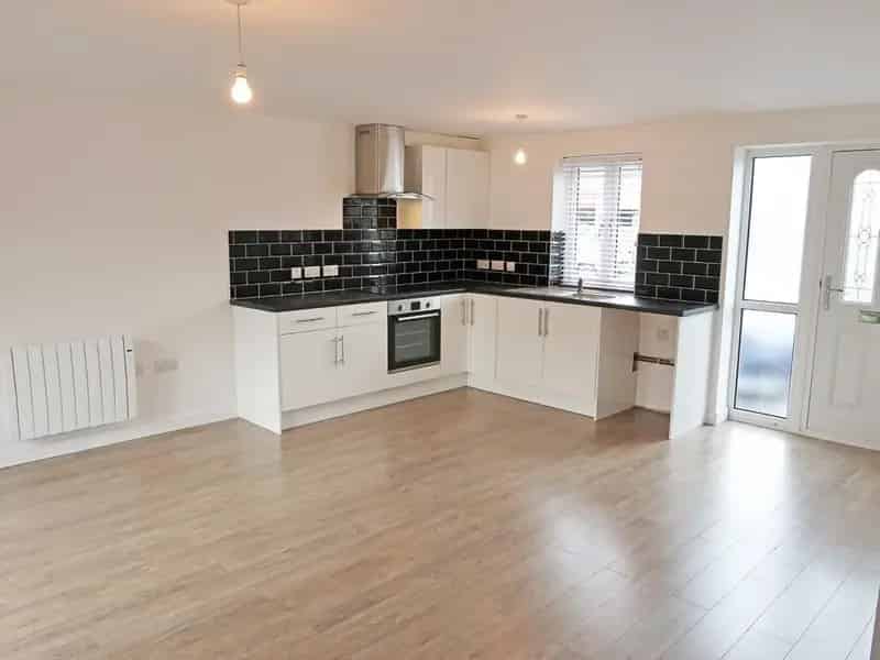 2 Bedroom Apartment Ground Floor Worting Road