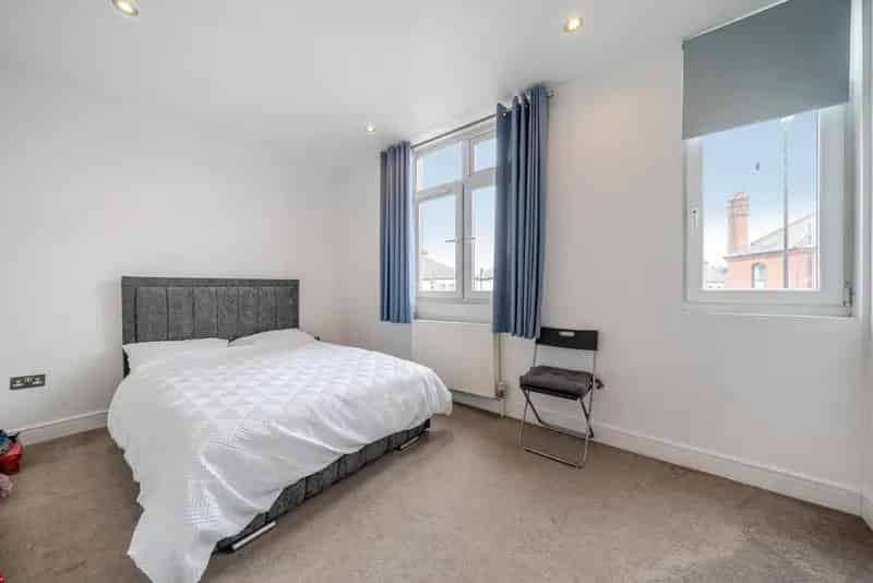 Flat For Sale , London, England