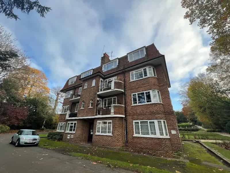 2 Bedroom Flat to Rent