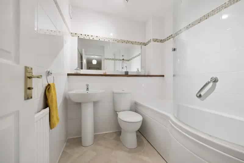 Flat For Sale , Bearsden, Scotland