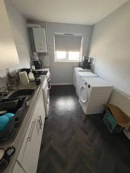 1 bed Maisonette near Gatwick airport