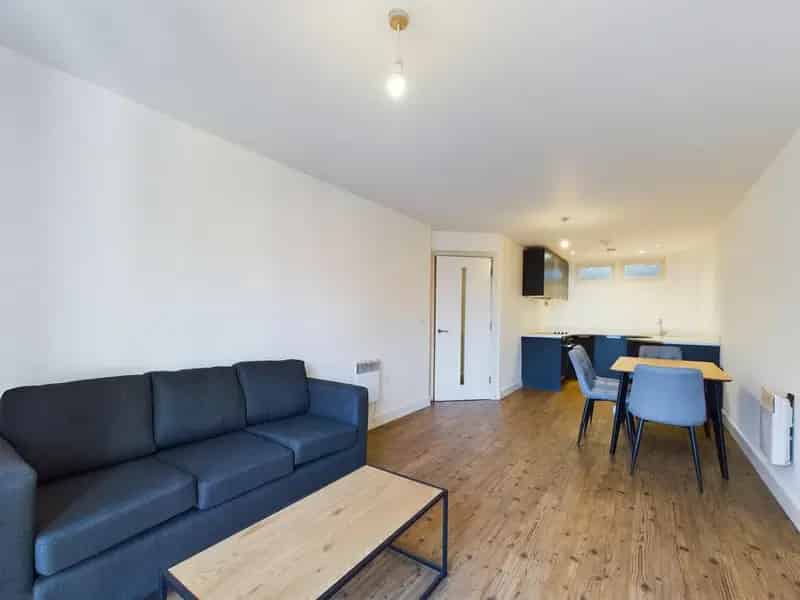2 Bedroom Flat to Rent