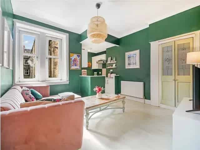 1 Bedroom Flat for Sale in Red Sandstone Tenement