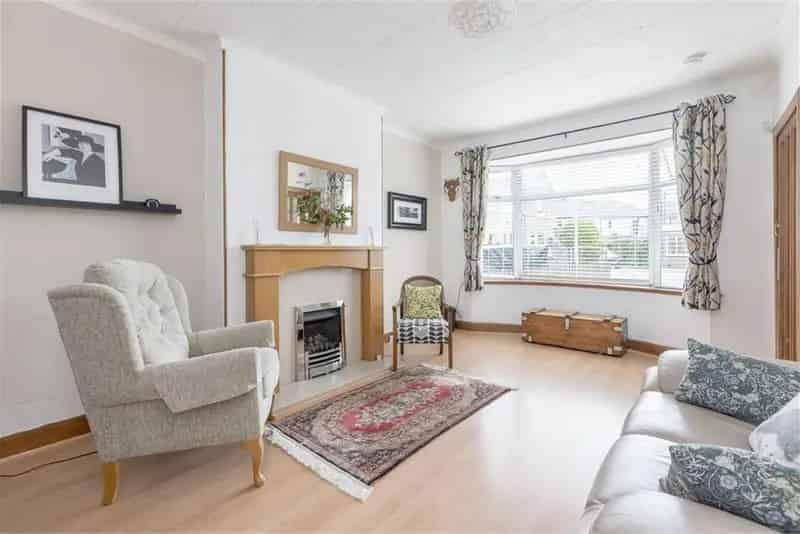 2 Bed Terraced House Murrayfield
