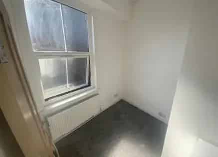 2 Bedroom Flat 126m² Birmingham Newly Refurbished