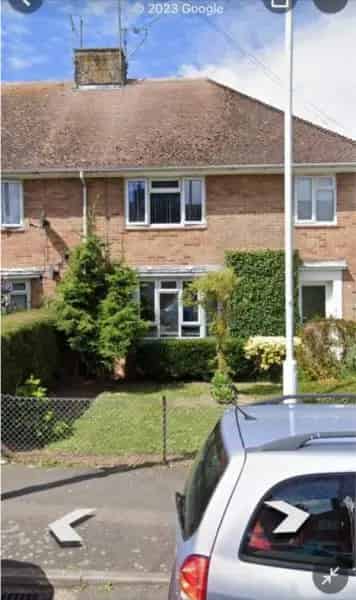 2 Bedroom Maisonette in Goring - Private Garden