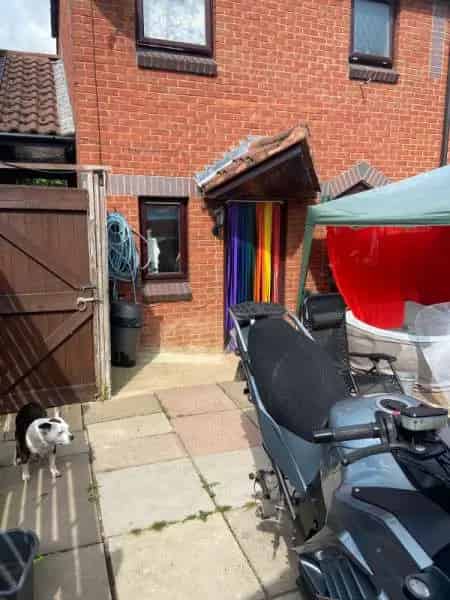 Two Bed Semidetached House with Garden and Parking