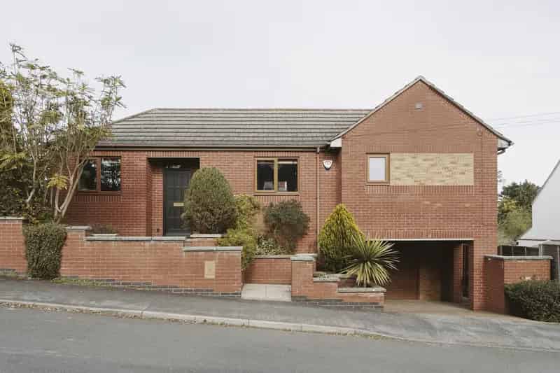 3-Bedroom Modern House with Courtyard Garden - Market Harborough