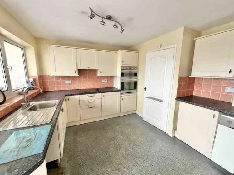 3 bedroom detached bungalow for sale