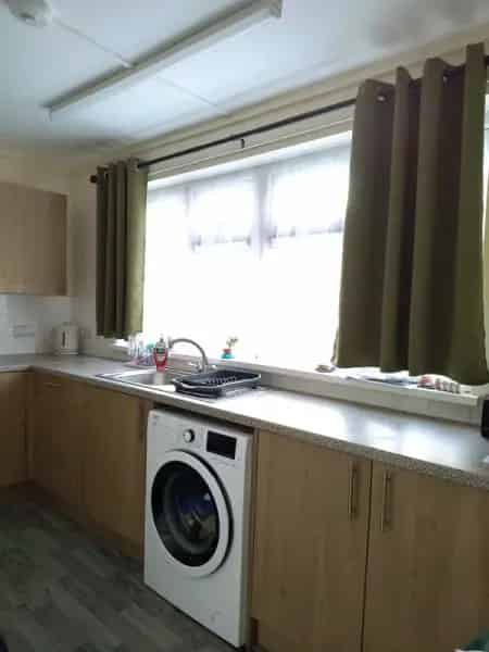 Ground Floor 2-Bedroom Flat with Parking View