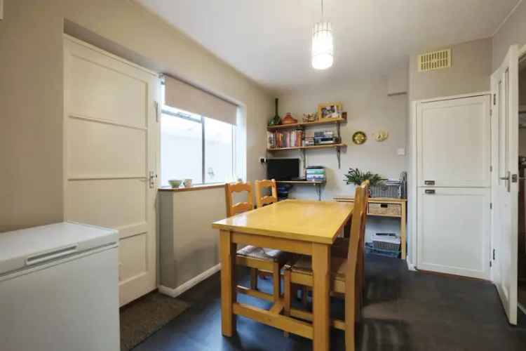 4 Bedroom Detached House with Log Burner and Garden Room