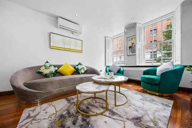 3-Bed 2-Bath Apartment near Oxford Street - Recently Refurbished