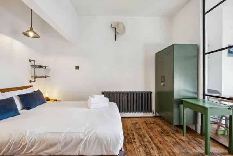 Clapham Victorian Terrace Apartment