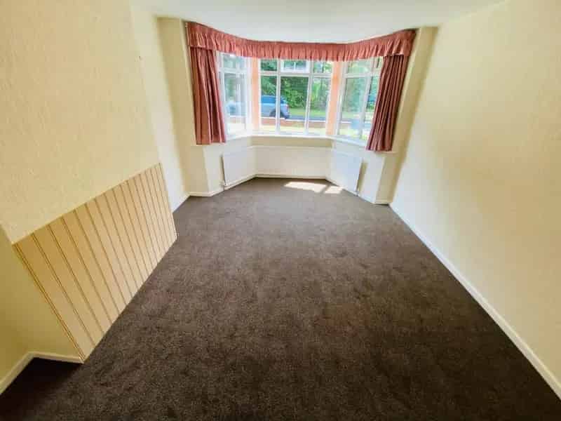 3 Bedroom House To Let Streetly