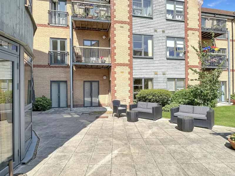 2 Bedroom Retirement Apartment for Sale in Cambridge
