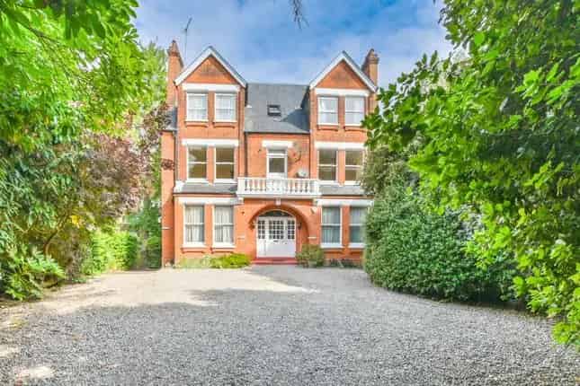 Detached House for Sale Mount Avenue Ealing W5