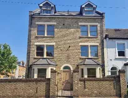 1 Room Flat 51 m² near Leyton Station Central Line