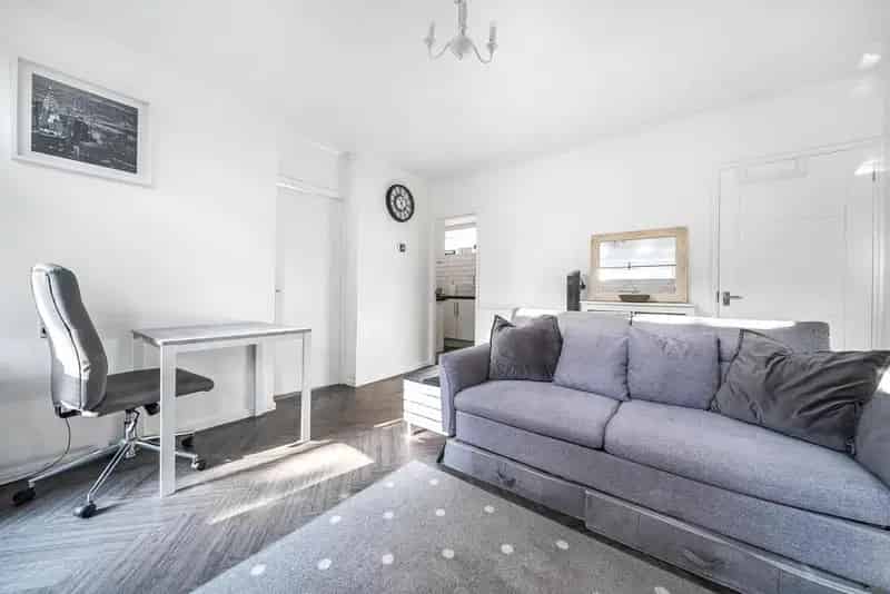 Flat For Sale , London, England