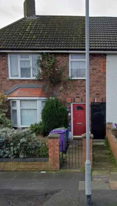 2 Bed Flat Colesborne