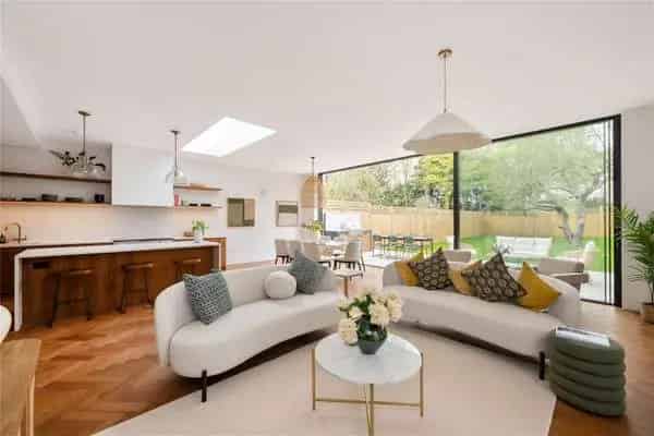 5 Bedroom House for Sale in Hampstead Garden Suburb