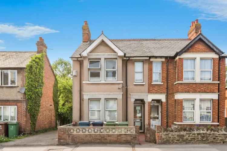Five Bedroom Semi-Detached Home with Garage and West-Facing Garden