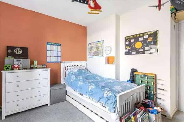 2 Bedroom Flat for Sale Beckenham
