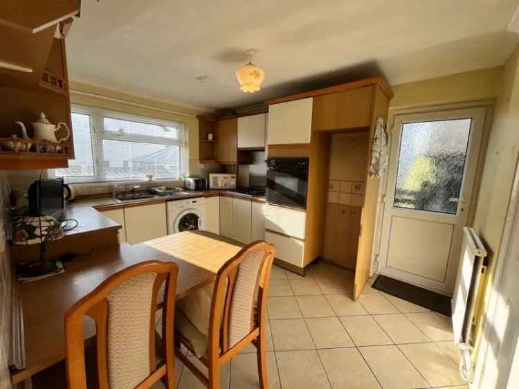 4 bedroom semi-detached house