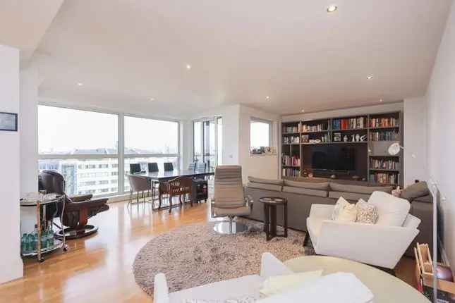 Flat for sale in The Boulevard, Imperial Wharf SW6